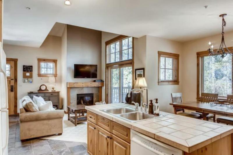 Lakeside Village 3 Bedroom Townhome At The Seasons In Keystone Dillon Exterior photo